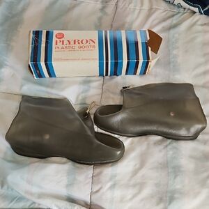 Vintage 50's Red Ball Plyron Snug Up Plastic Boots Size 8 USA MCM